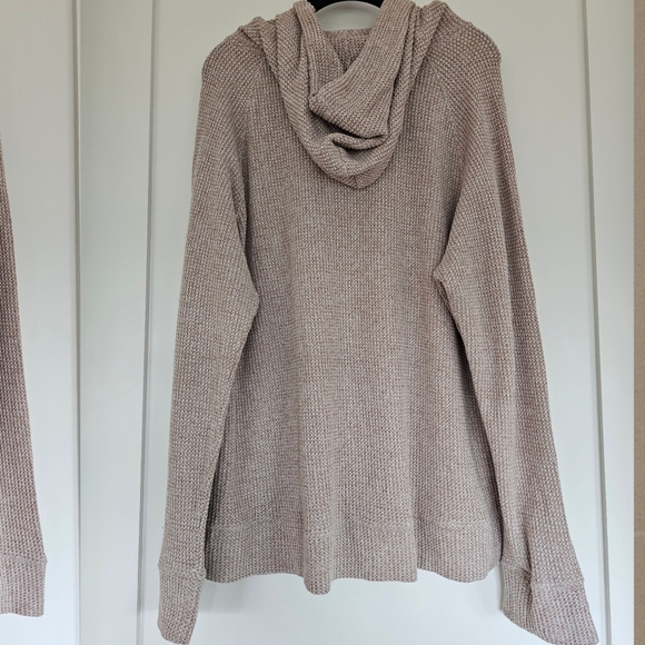 LNC Chloe Moon Waffle Weave Hooded Pull Over - Picture 2 of 3